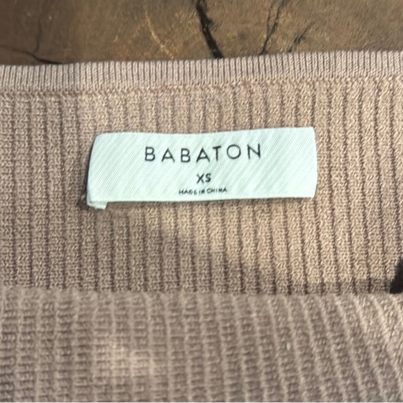 Aritzia Babaton Sculpt Ribbed Crop Tank Top Women's XS Tan Brown Scoop Neck - Picture 5 of 5